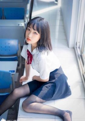 极品校花挺进后臀呻吟视频