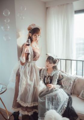 丝袜诱惑中文字幕
